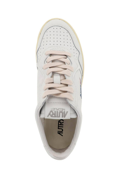 AUTRY leather medalist low sneakers